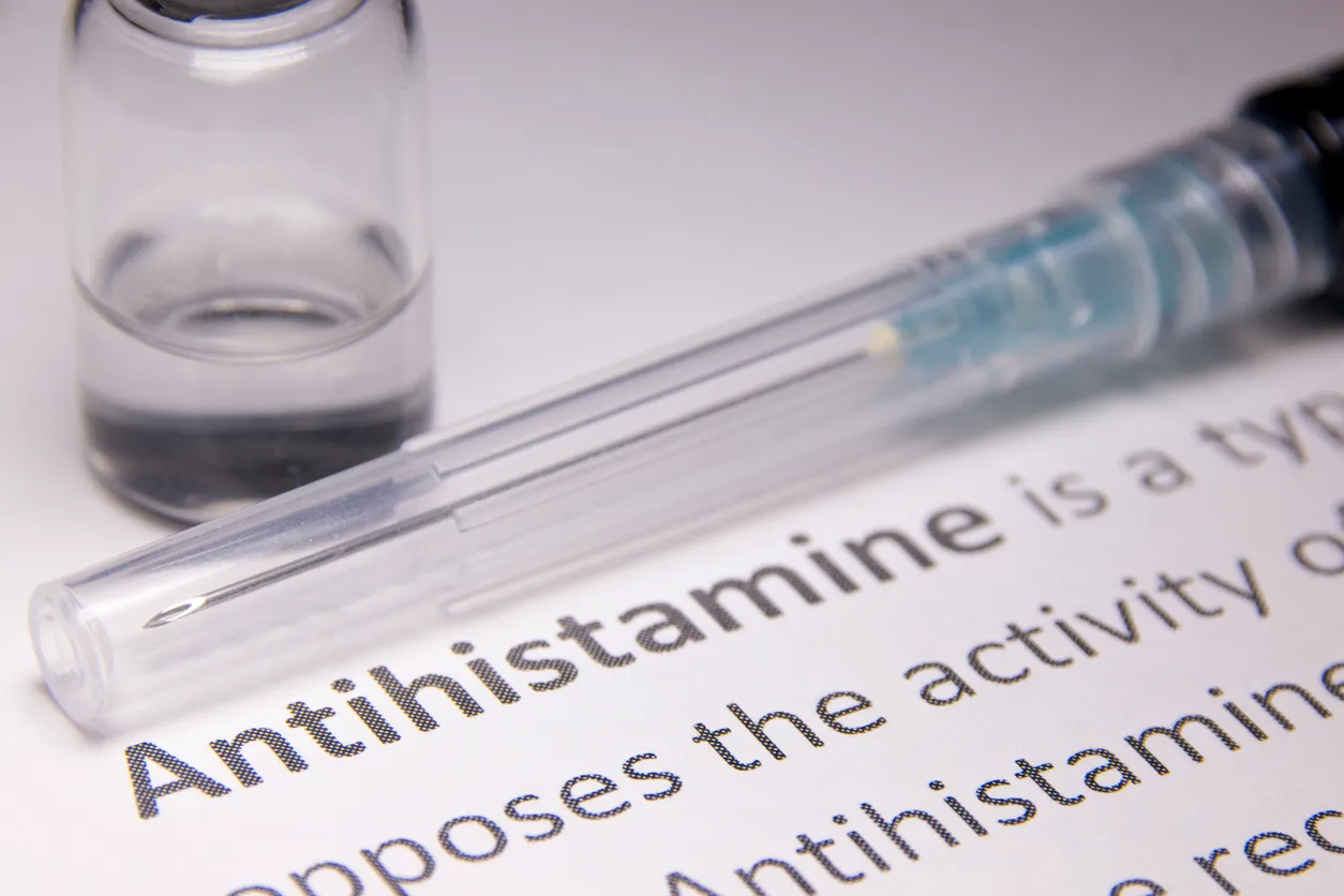 Understanding Histamines & Antihistamines. When you are hurt or sick our Mast Cell’s send out Histamines, which can cause inflammation. To much inflammation can produce symptoms like diarrhea.